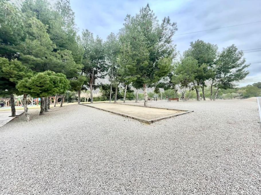 Pretty Bungalow With Private Terrace ポロップ エクステリア 写真